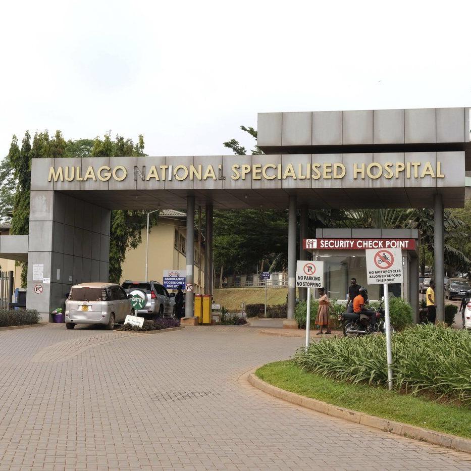 Hospital nurse in Uganda dies in country's first Ebola outbreak in 2 years